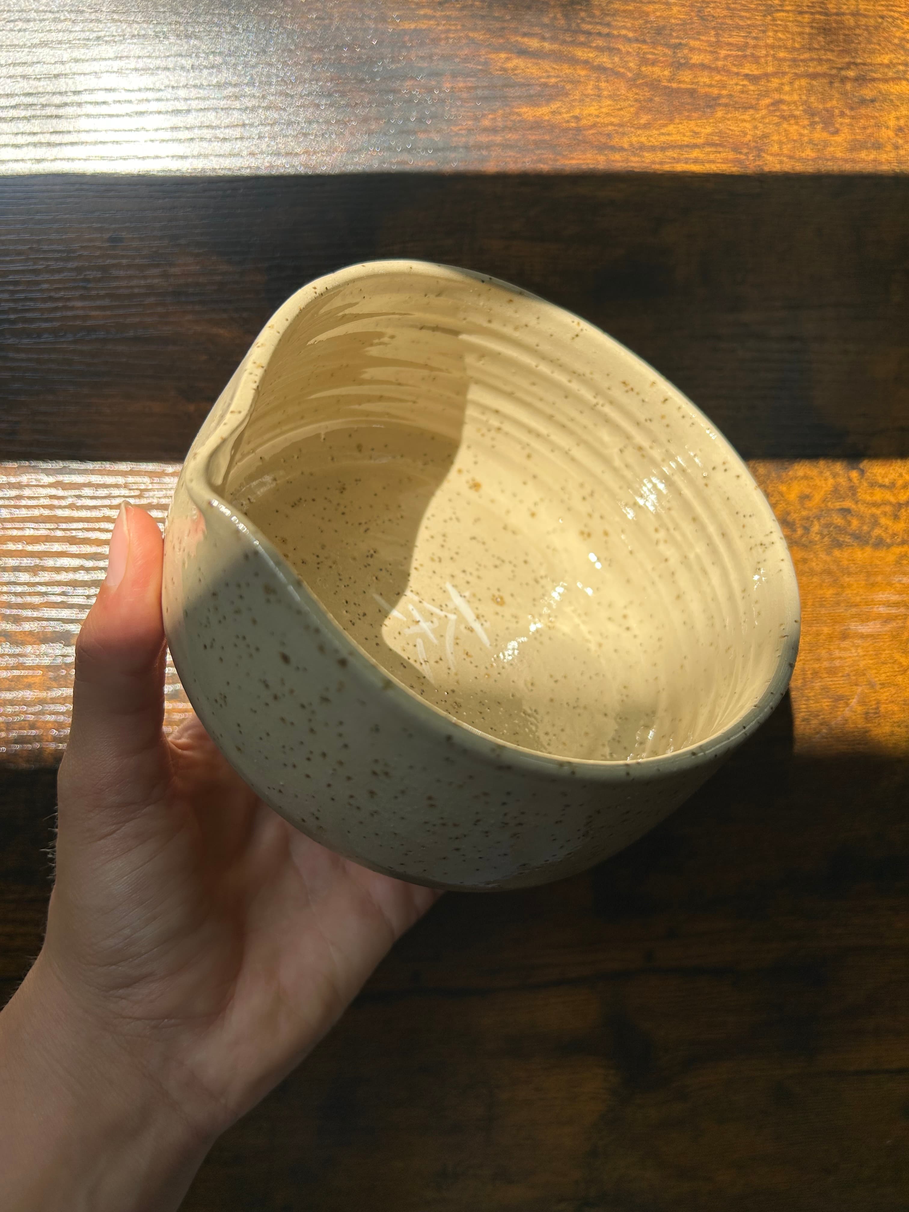 Bol matcha cu picurător handmade în România